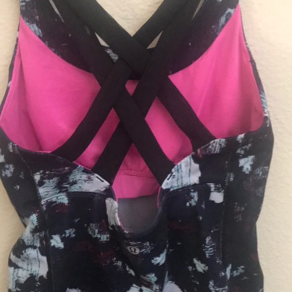 Lululemon criss cross tank - Picture 4 of 4